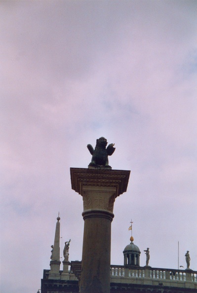 060.jpg